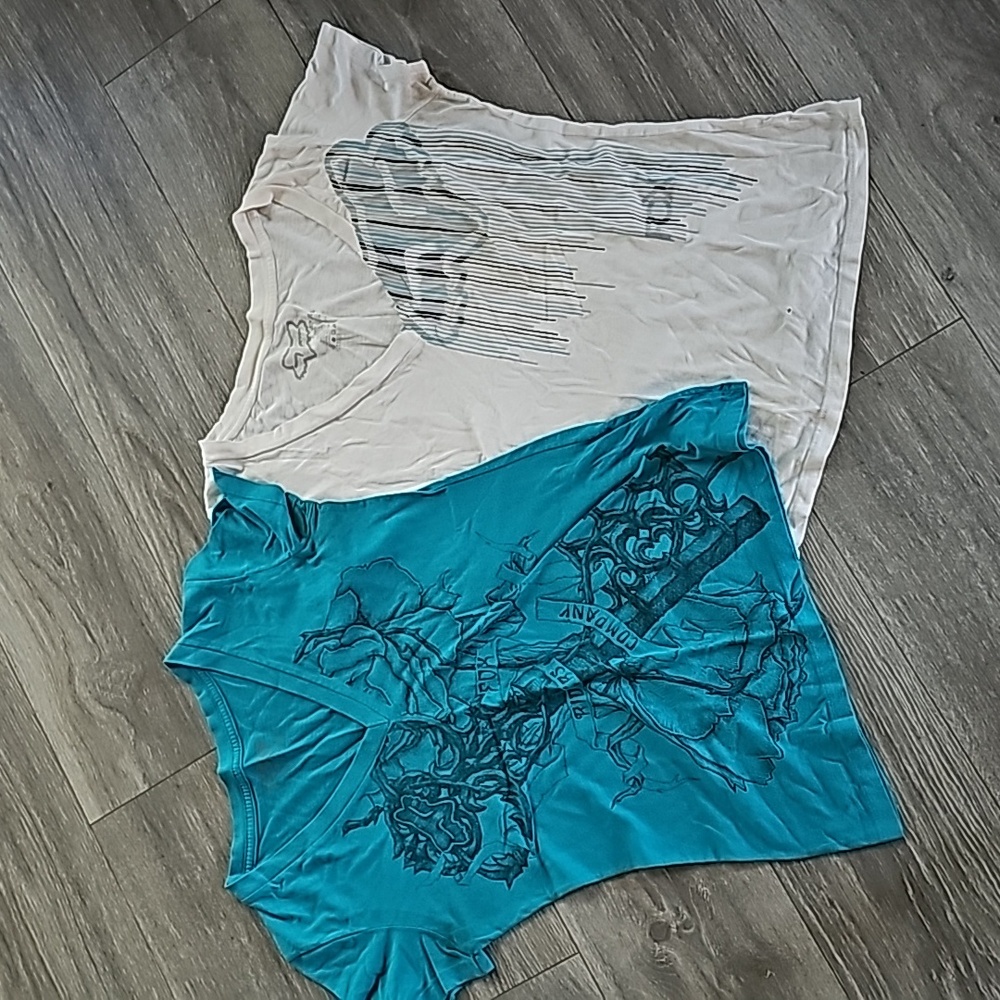 Girls Fox tshirts